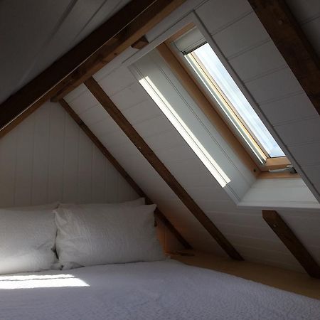 Shepherds Barn West Dean エクステリア 写真