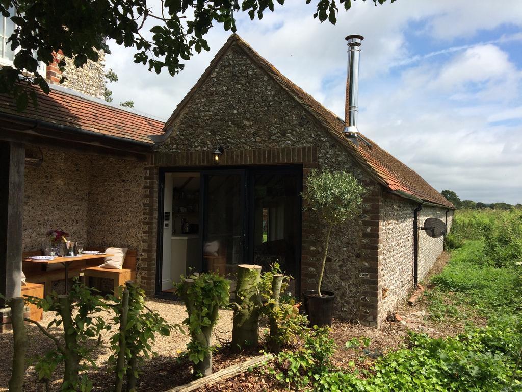 Shepherds Barn West Dean エクステリア 写真